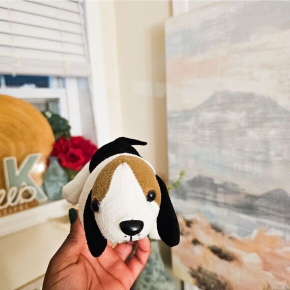 VTG Oriental Trading Co. Multi-colored Mini Beagle Plush Dog. - Picture 8 of 11